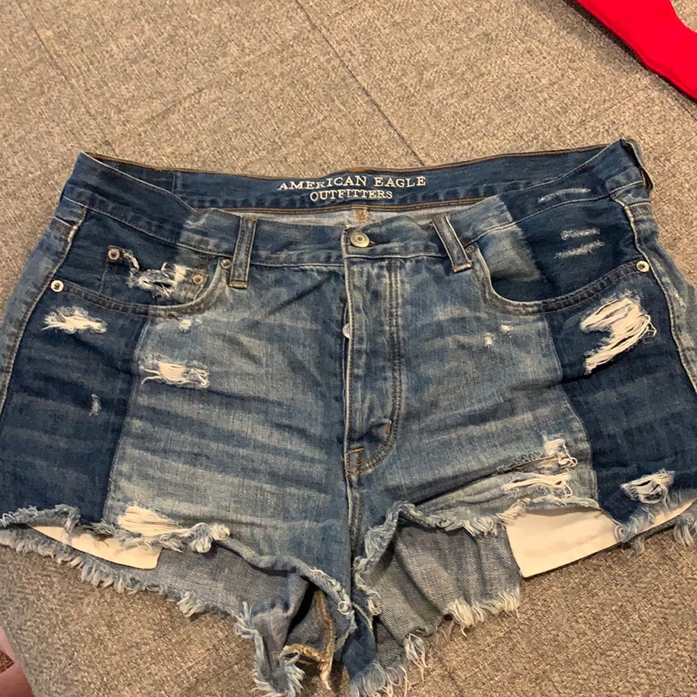 American eagle size 14 distressed shorts